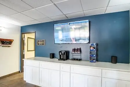 Vistas 201- Modern 1bd Great Location Apartment